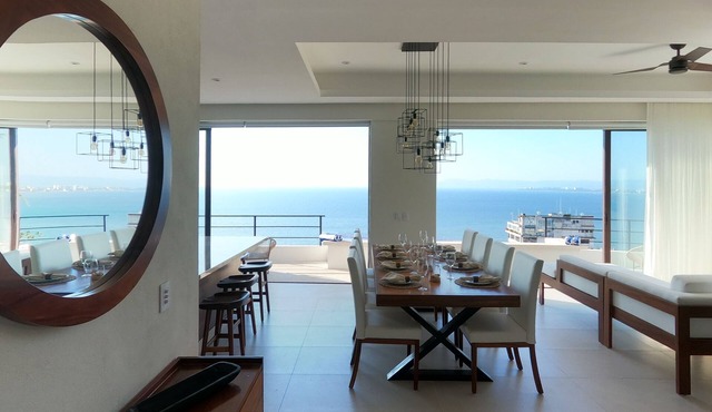 Brand-new Luxury 4 bedroom Villa with unparalleled ocean views from every room