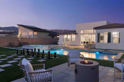 Bravik's Escape in Desert Hot Springs