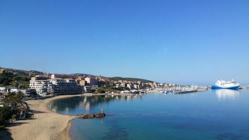 côté plage in Propriano