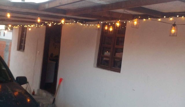 Casa en el Corazón de San Antonio de las Alazanas a 15 min de Monterreal