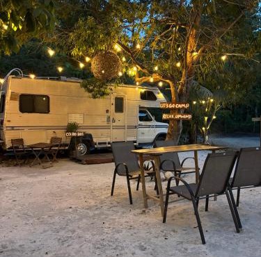 Calakmul Momotoh Camper