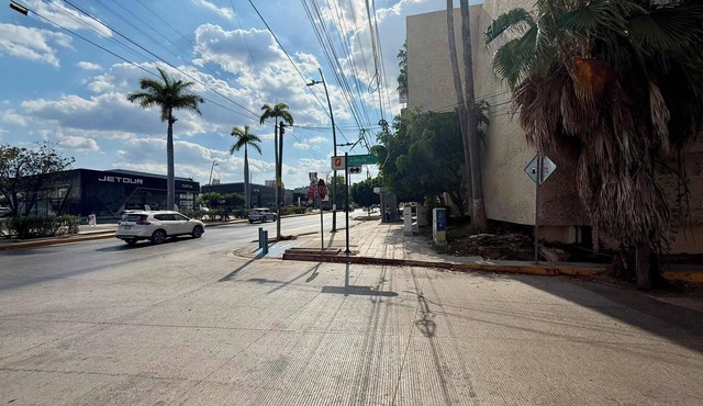 Campestre's Studio with AC close to Starbucks