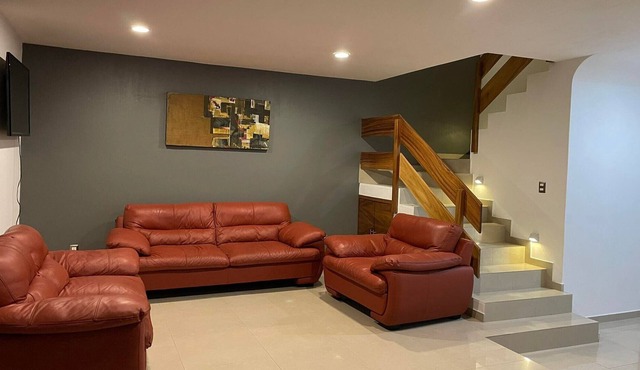 Casa Amplia con Acceso a Alberca