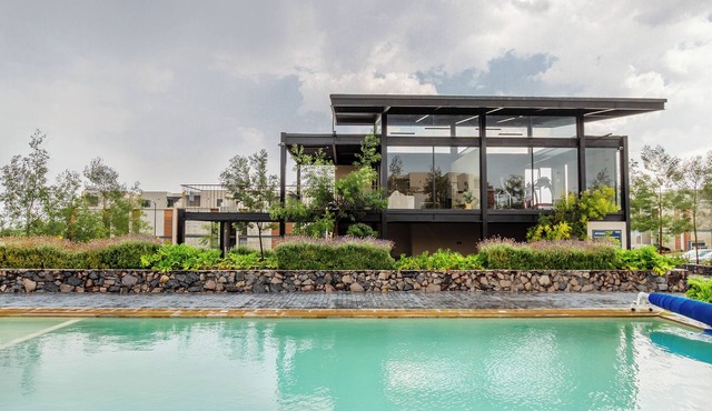 Casa Biznaga by Cosmos Homes