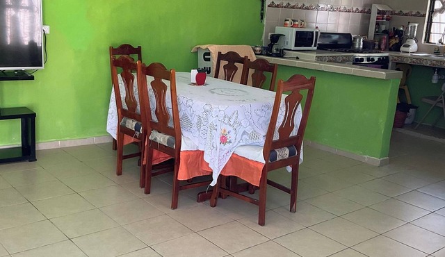 CASA BONITA EN PARRAS