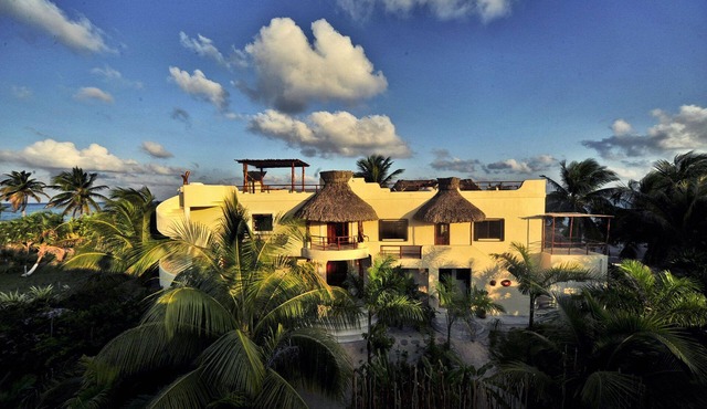 Casa Caracola - Enchanting Beach Front Villa - Sleeps 4