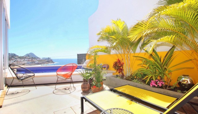 Casa Cascada - Luxury Home with Pool and Views!