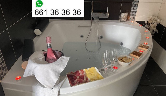 Casa con Jacuzzi y Piscina con Vistas al Castillo