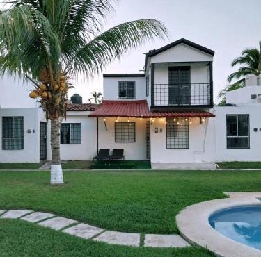 Casa de 4 habitaciones con alberca