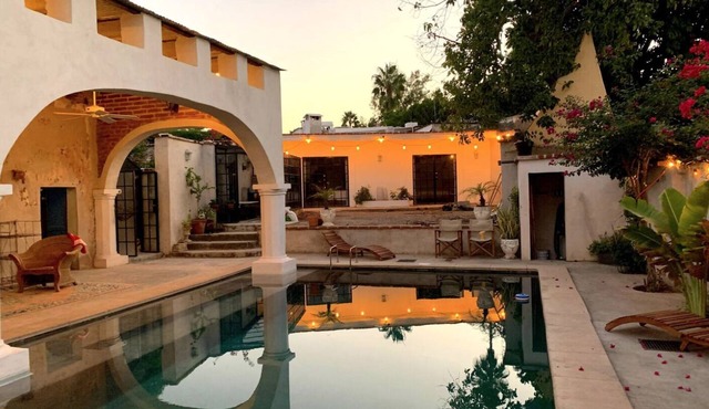 Casa de Flaco- Beautiful indoor outdoor living experience in the heart of Alamos