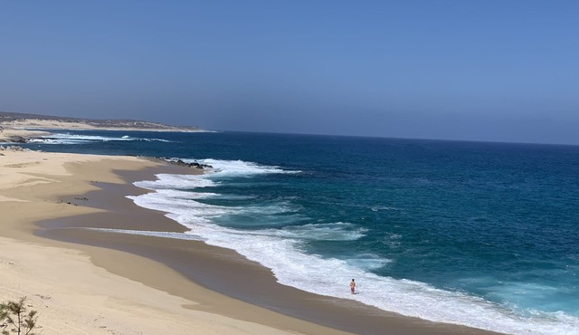 CASA DE LA LUNA *BEACHFRONT EAST CAPE ESCAPE*