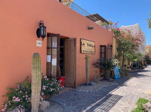 Casa del Gallo-Home in Loreto bay- Baja reimagined! steps from Community Pool