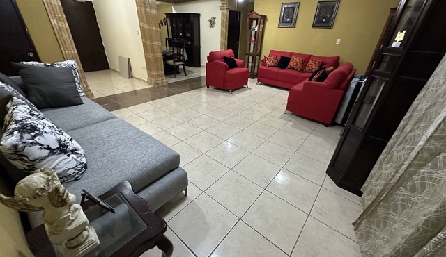 Casa en Mazatlán! Ideal Para Grupos Grandes o Pequeños de Personas