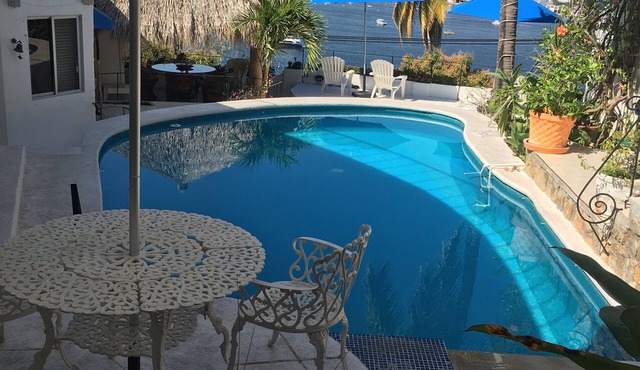 Casa Giovanna Acapulco Caleta - Luxury Guesthouse with Spectacular Ocean Views!