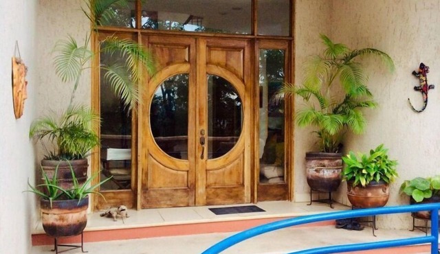 Casa Linda con vista al mar y a las montañas en casa elegante