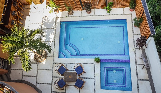 Casa Linda - Ground floor 1 bed Seaside apartment in Zihuatanejo with pool