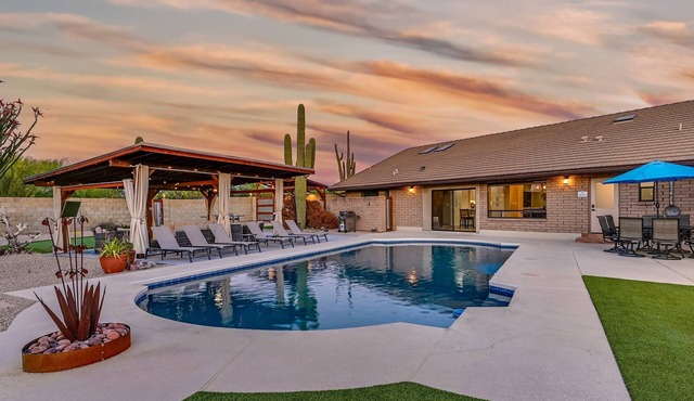 Casa Luna | Cave Creek, AZ | 8BR w/Pool, Hot Tub | Sleeps 20 | Pet Friendly