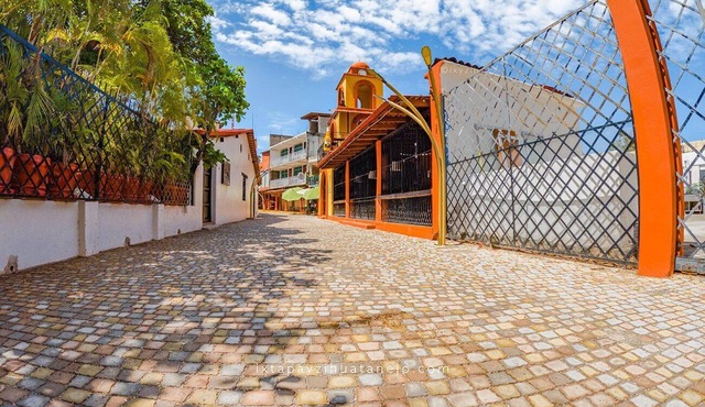 Casa Madera - Zihuatanejo