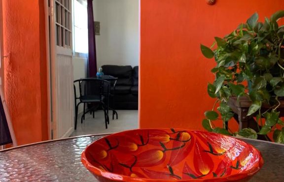 Casa Madero #1, Central Studio Apartment 1 Block From Malecon