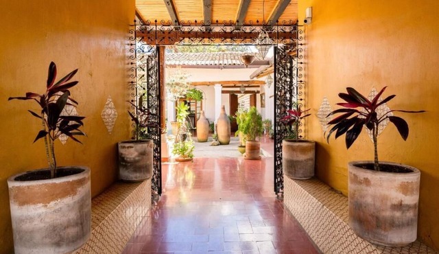 CASA MADERO