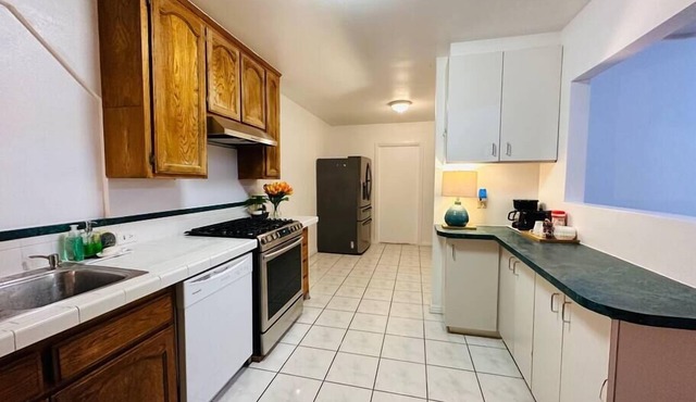 Casa Maple, 3BR, Big Yard Paradise by Zen Living