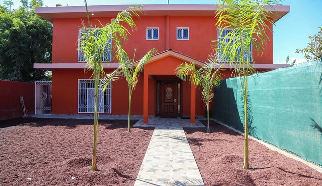Casa Naranja - Casa de 5 Cuartos 6 baños de Lujo y Confort