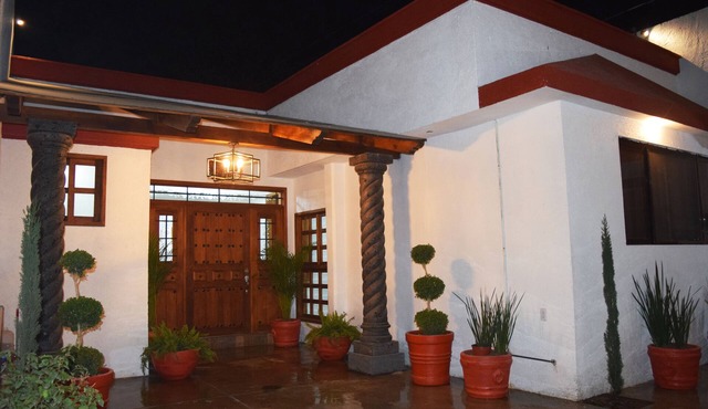 Casa Ocelocalli - Private House a few steps from the Pyramids of Teotihuacán
