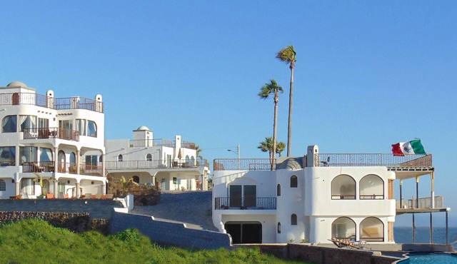 Casa Playa Baja
