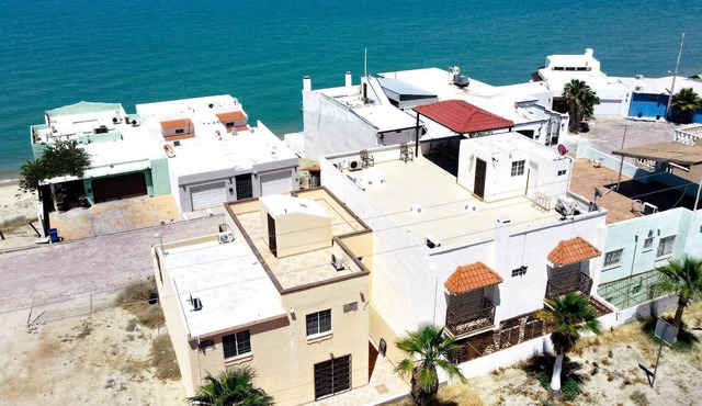 Casa Seascape: Spacious 4-bedroom Rental
