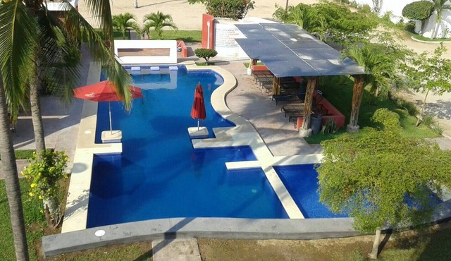 Casa Seasons, a cozy home three blocks from the beach