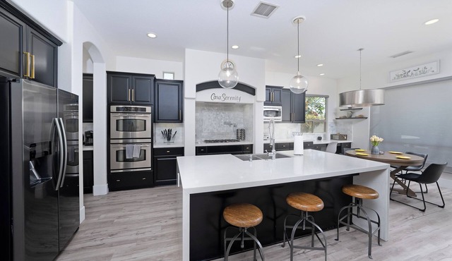 Casa Serenity Luxury Living w/Pool & Jacuzzi