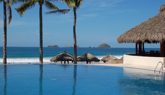 Casa Spadaro - Luxury Amara Beachfront Penthouse with private rooftop terrace
