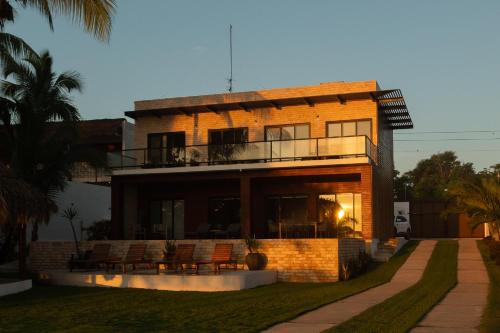 Casa Xchel - Lujo frente a la Bahía piscina jacuzzi y deck