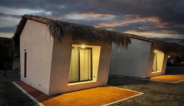 Casita H - a little house by the sea