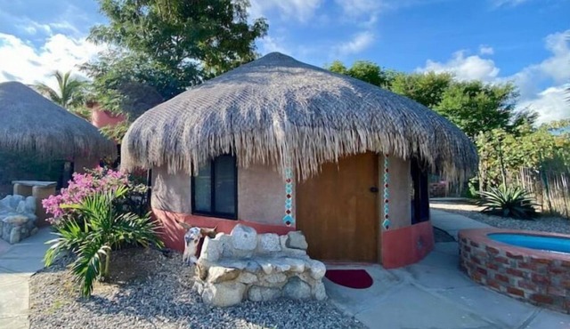 Casita Vista: Ocean Views, Private Hot Tub & You!
