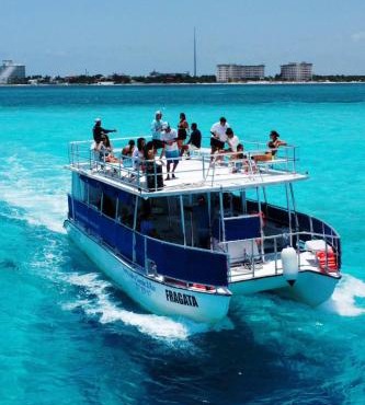 Catamaran Fragata Cancun