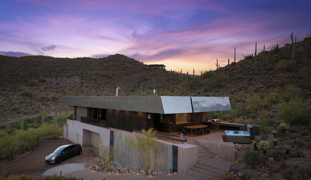 Cave Creek - Mountain Views, Hot Tub & Fire Pit