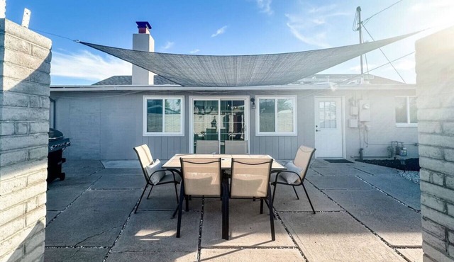 Central/3 BR 1 BA/Cozy/Fenced Yard/Carport