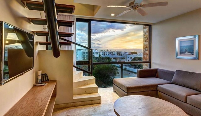 Central, Garage, Private Roof & Plunge Pool, 402