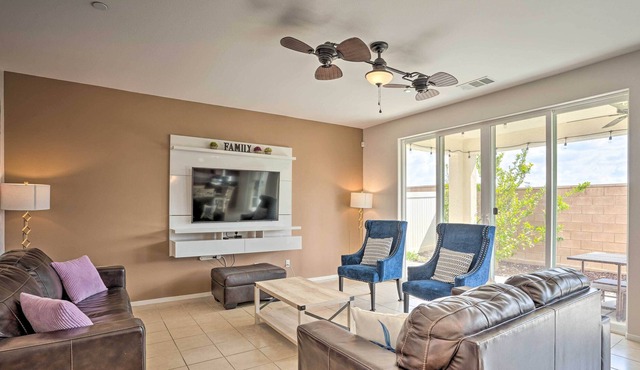 Central Riverside Home w/ Grill ~ 12 Miles to UCR