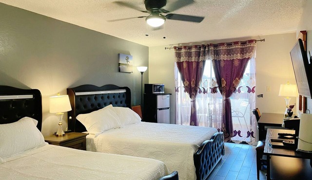 Central Scottsdale Suite Close to dining & more