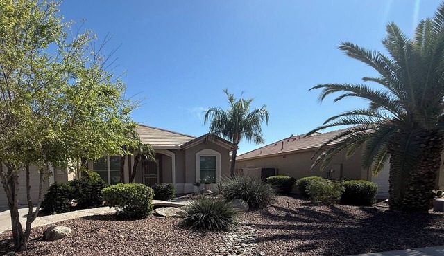 Chandler Home - Golf, Private Pool & Spa, Mountain View, Gated Community