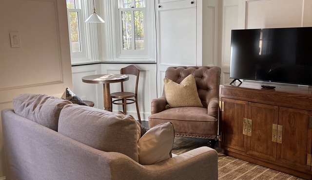 Charming 1-bedroom apartment in Dupont Circle Rowhome in Washington DC