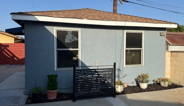 Charming 1-bedroom house with WiFi and AC in El Monte