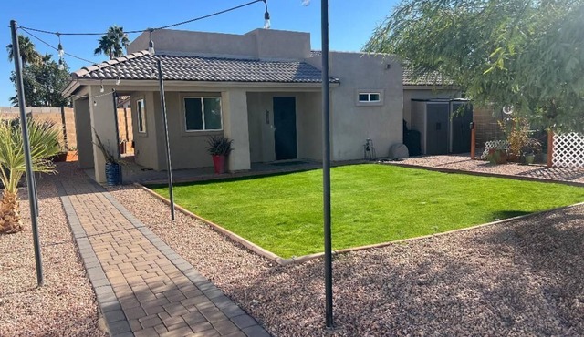 Charming 1-bedroon Guest House
