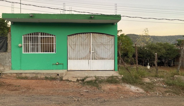 Charming 2-bedroom house with AC, WiFi in amazing Mazatlán