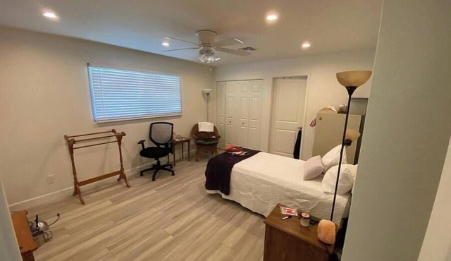 Charming 3-bedroom house with WiFi and AC in delightful Scottsdale