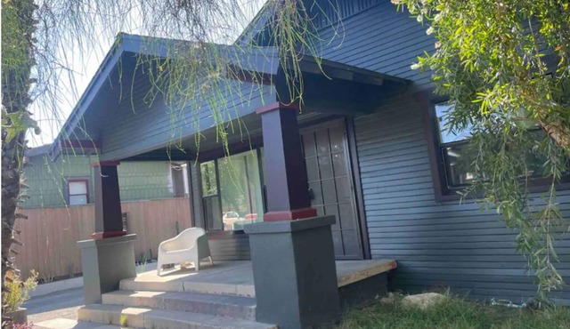 Charming 3-BRM House in enchanting Long Beach Historic Wilmore District w/WiFi
