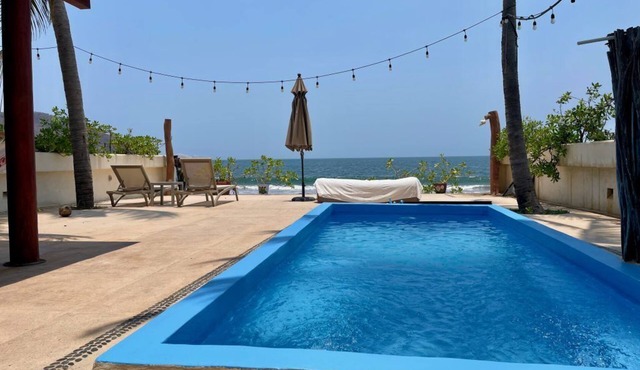 Charming Mexican Villa with 4 Bungalows WiFi and AC in lovely Barra De Potosi