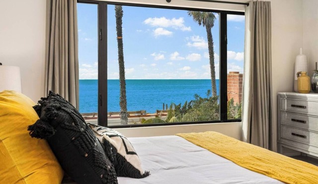 Charming Oceanfront suite in sunset cliffs San Diego